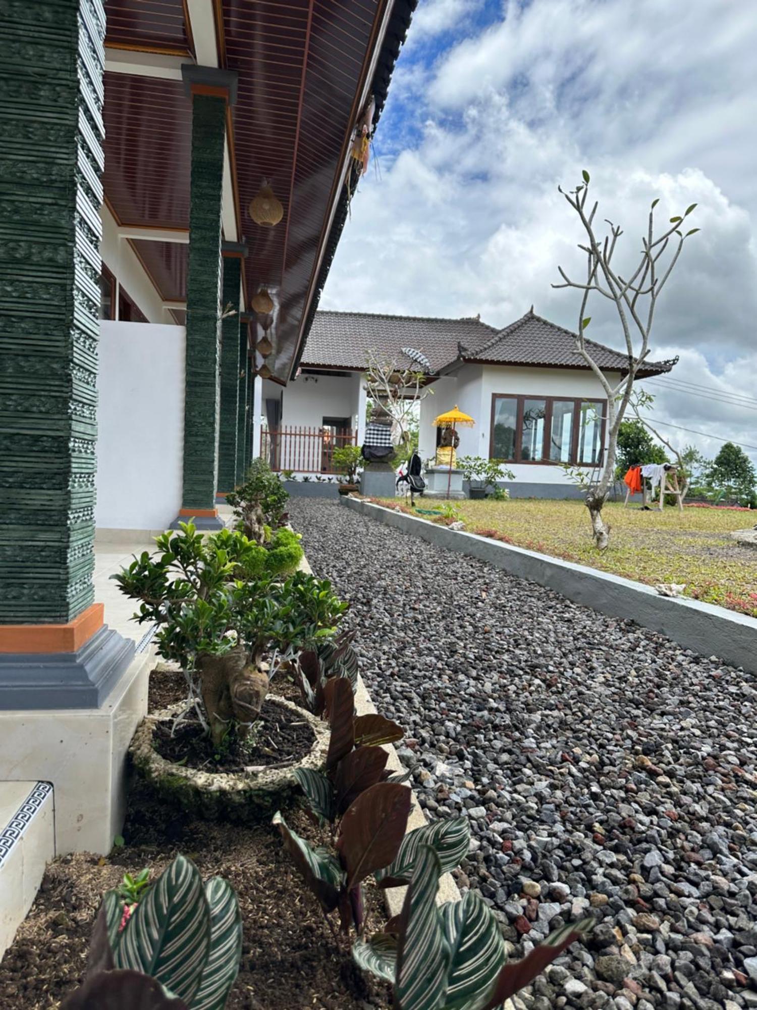Appartamento Bali Basuki Retreat Center Besakih Esterno foto