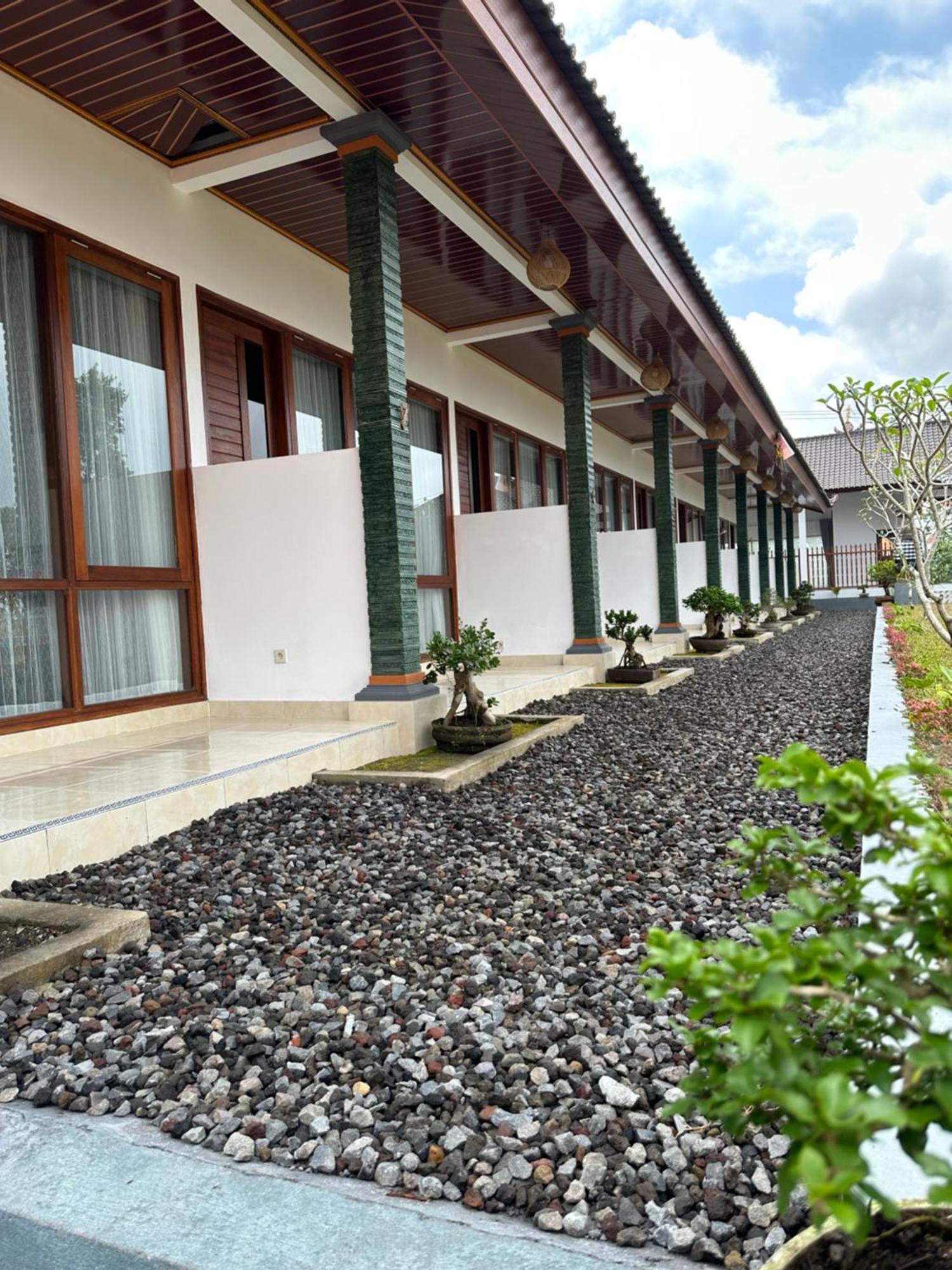 Appartamento Bali Basuki Retreat Center Besakih Esterno foto