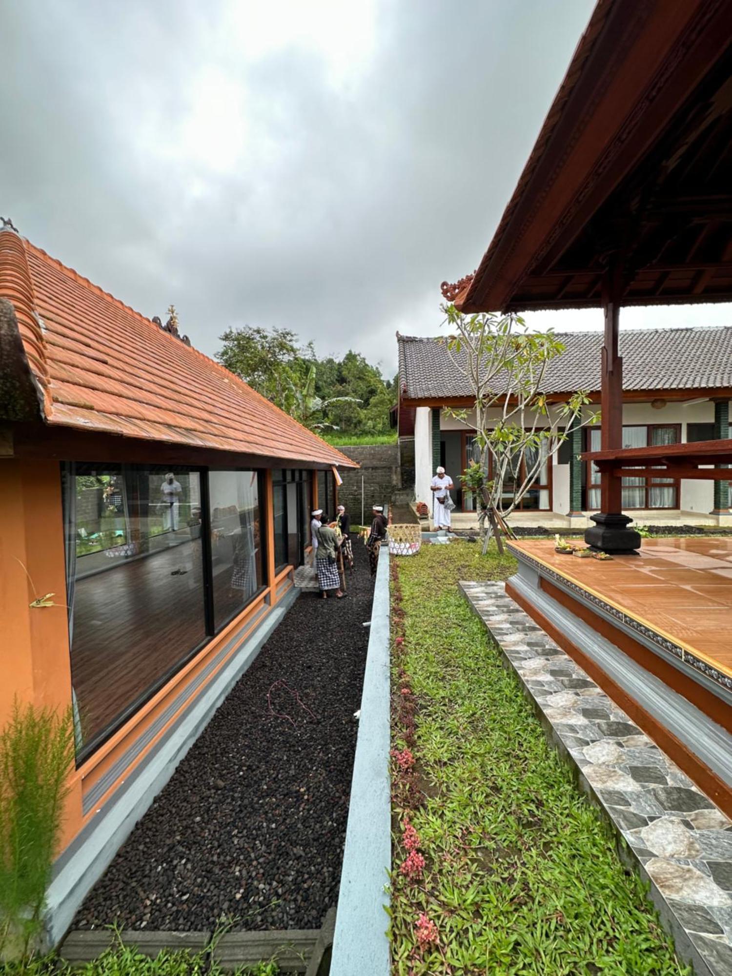 Appartamento Bali Basuki Retreat Center Besakih Esterno foto
