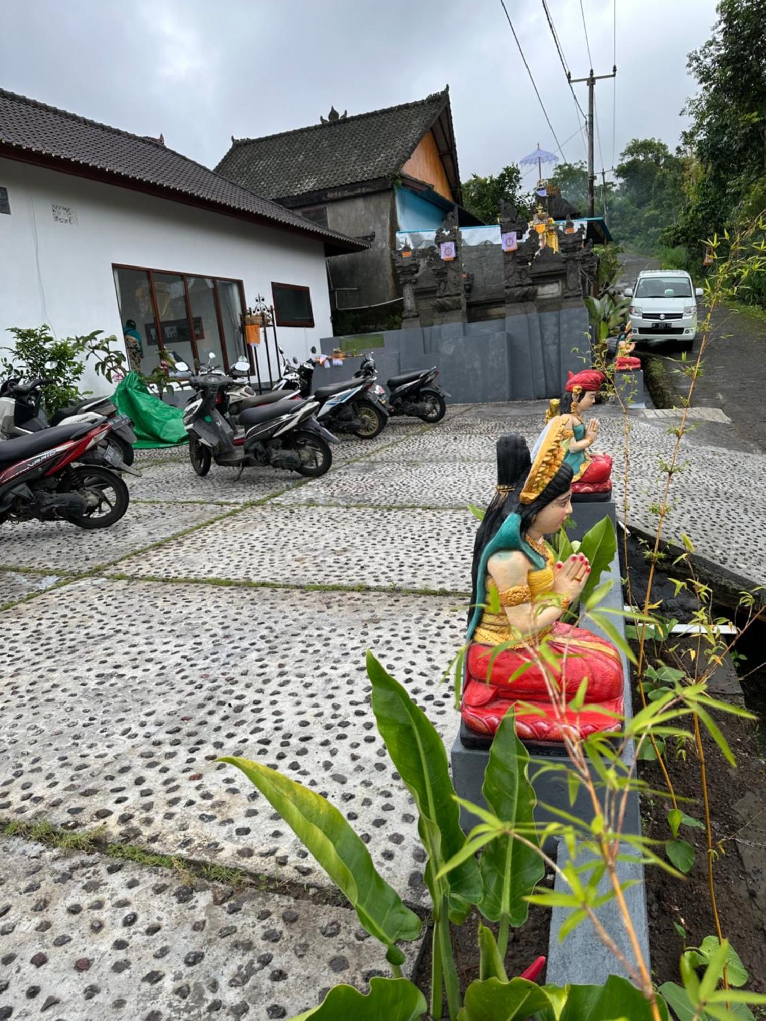 Appartamento Bali Basuki Retreat Center Besakih Esterno foto