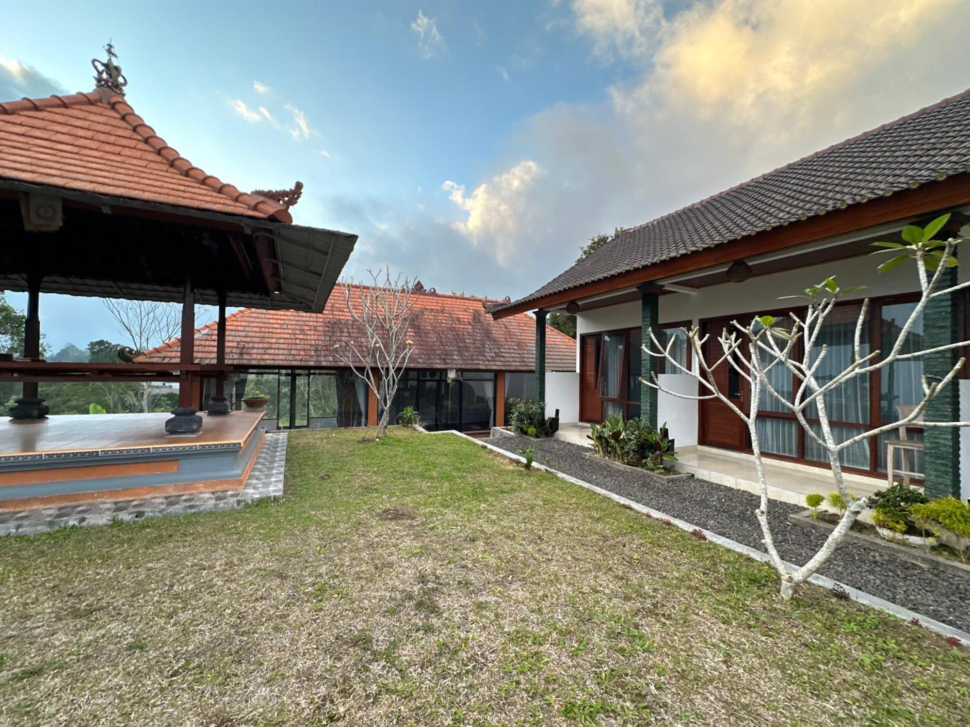 Appartamento Bali Basuki Retreat Center Besakih Esterno foto